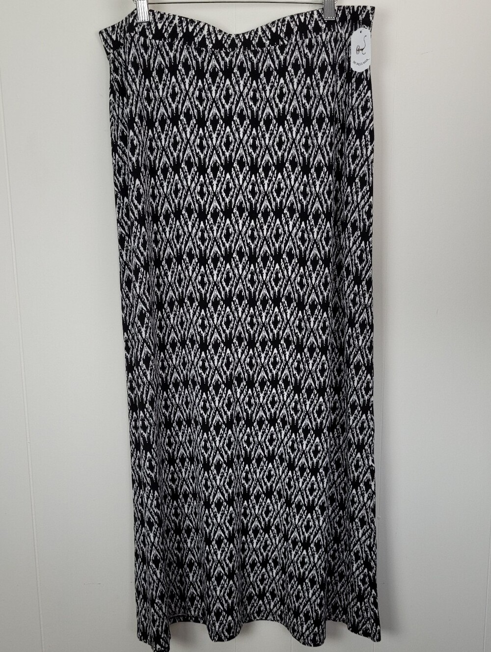 Dalia XL Black & White Geometric Maxi Skirt